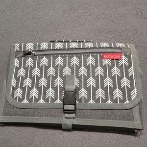 NWOT - Gray Arrow-Print Foldable Diaper Chaging Pad